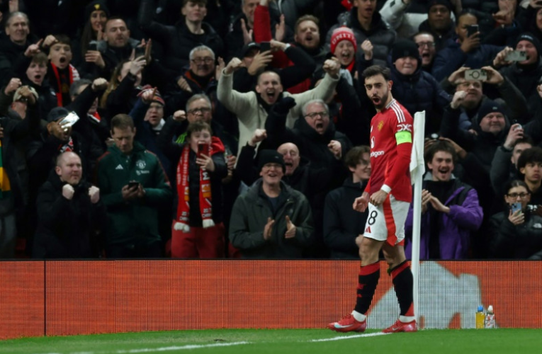 Fernandes puts Man Utd through to Europa League last eight, Spurs also go through